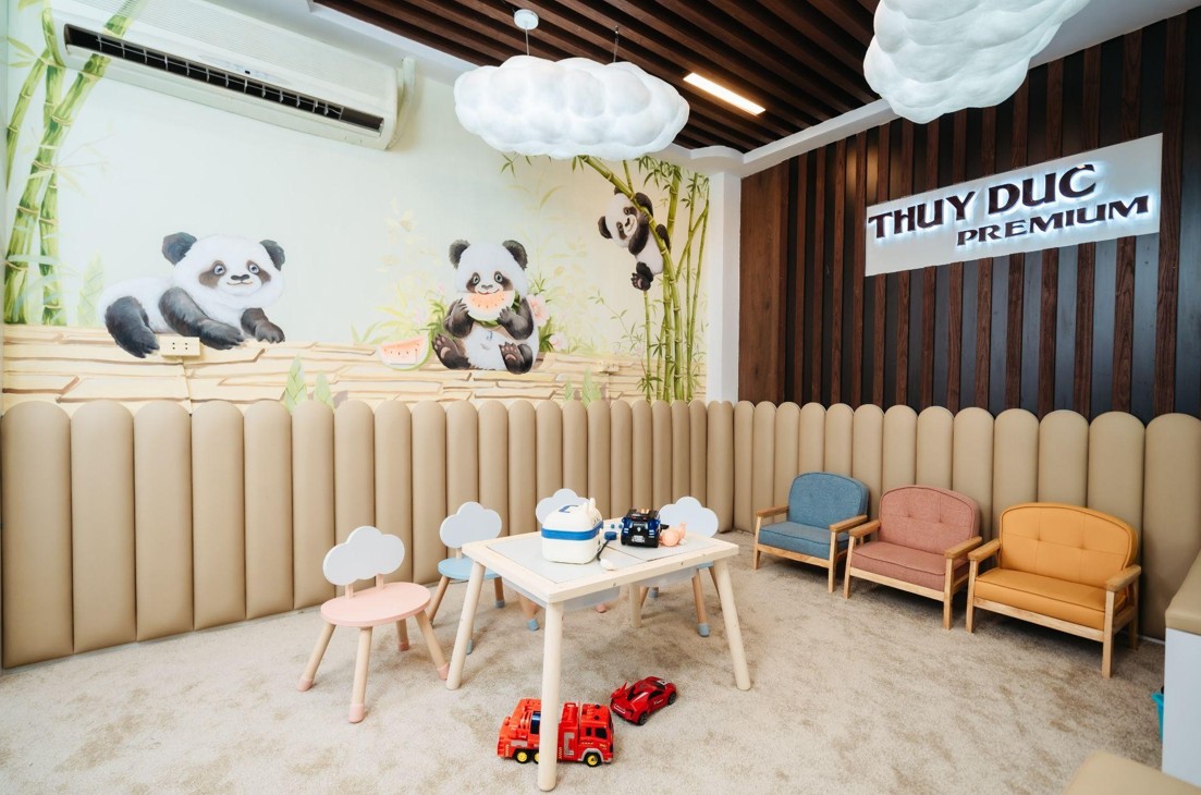 PhD – Dr. Luong Minh Hang 4 Thúy Đức Kids dental space