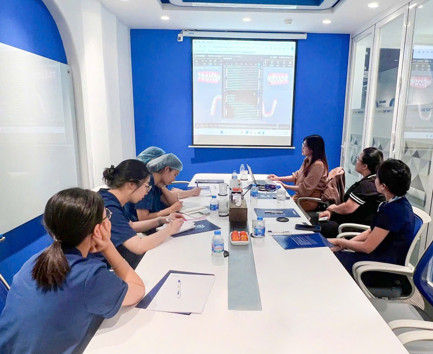 Thuy Duc Dental Continuously Enhances Expertise, Offering the Best Invisalign Experience for Customers. 4 Thuy Duc Dental Continuously Enhances Expertise, Offering the Best Invisalign Experience for Customers. 4