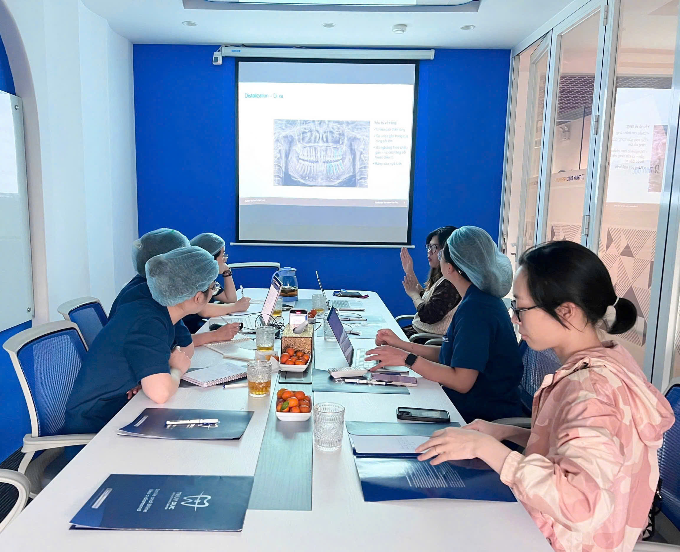 Thuy Duc Dental Continuously Enhances Expertise, Offering the Best Invisalign Experience for Customers. 3 Thuy Duc Dental Continuously Enhances Expertise, Offering the Best Invisalign Experience for Customers. 3