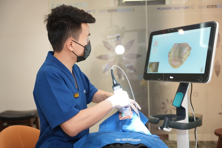 Pioneering iTero Lumina Technology 1